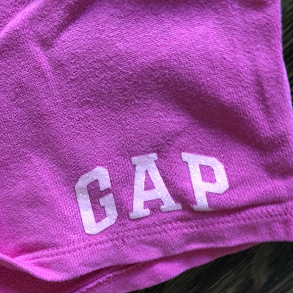 Pink gap shorts - Picture 2 of 2